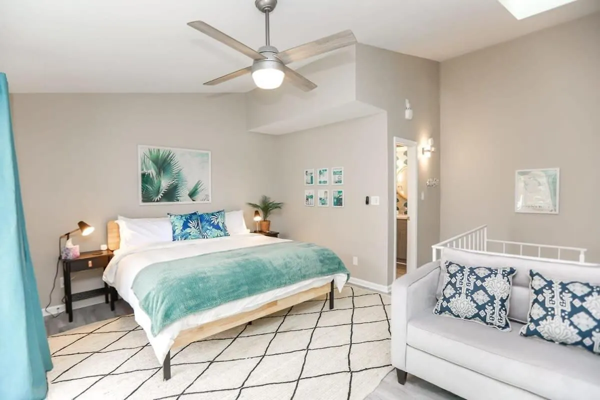 Sojourn The Ocean Breeze In Virginia Beach